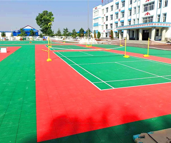 室外悬浮幸福宝污污导航在线的每平米价格是多少